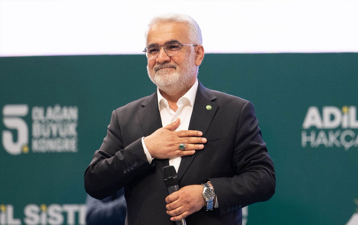 Etkileşim twitidir.!!!!

Kiymetli kardeşlerim Herkes Zekeriya Yapıcıoğlu hakkında bir tane yorum yapabilir mi.???

#HÜDAPAR 
#ZekeriyaYapıcıoğlu