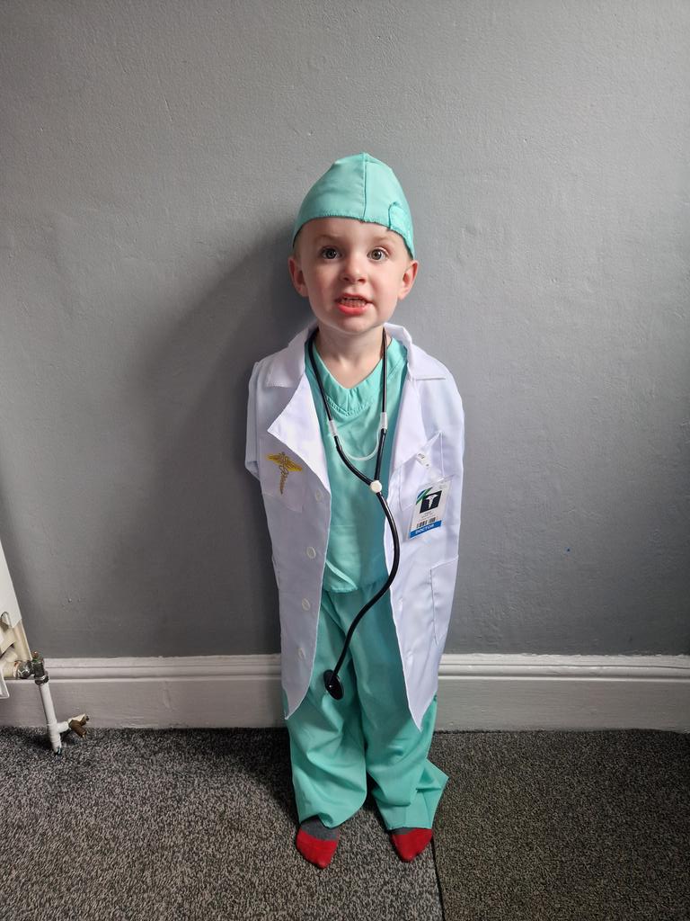 Lucy Jane Roberts tweet media