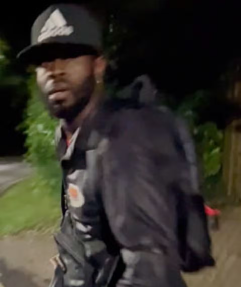 EndMassMigrate's tweet image. Colombian national Yostin Andres Mosquera charged with murder of two men whose remains were found in suitcases in Bristol.

Another violent crime by a non-UK citizen.
Our prisons are full, our streets are dangerous.
#EndMassMigration