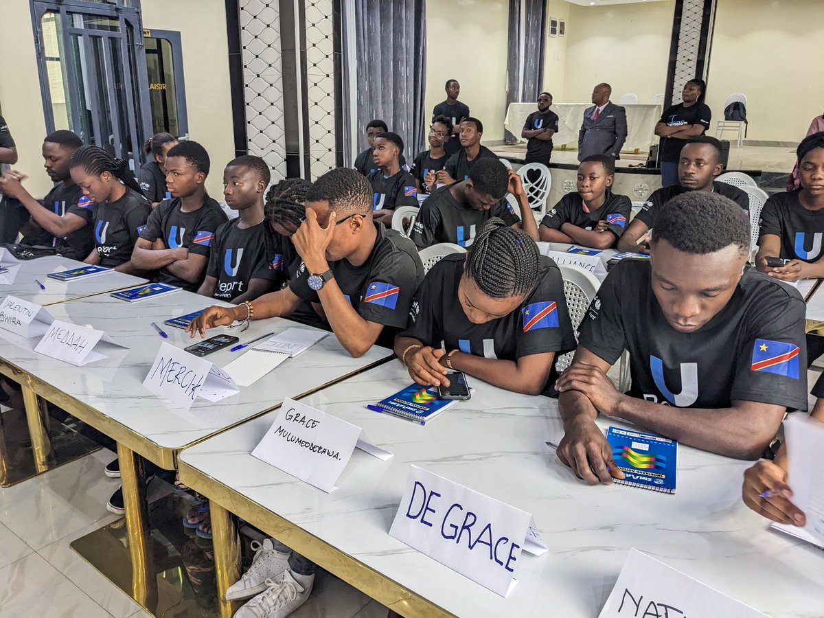 SalehSwedi1's tweet photo. #HappingNow: Le Chef de @DPJINCCN_NK Mr @guy_kibira vient de procéder au lancement officiel du #U_TOUR pour la communauté @ureport_rdc #NYIRAGONGO en interpellant les jeunes à prendre conscience et de s'inspirer de l'histoire pour faire mieux.
@UNICEFDRC @grant_leaity https://t.co/QQRefemgMG