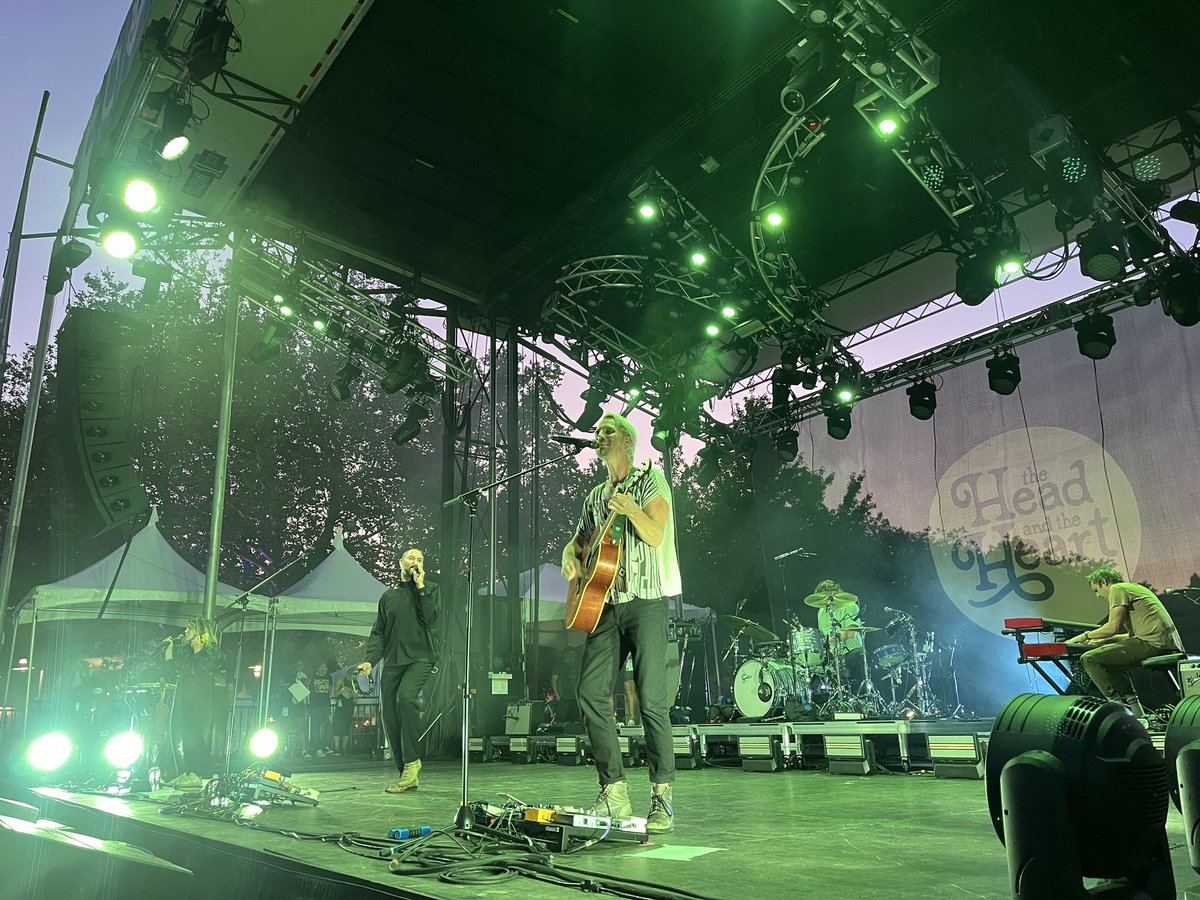 nadamucho tweet media