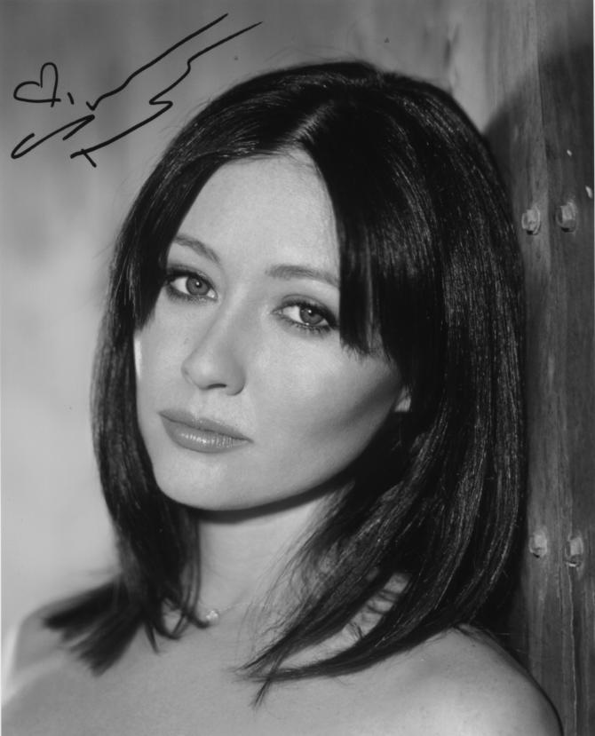 monkpredator04's tweet photo. RIP #ShannenDoherty Forever in my 💔 https://t.co/3gVw6RVdJk