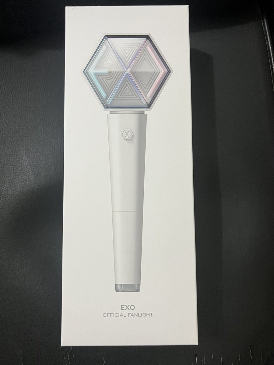 WTS

Blackpink lightstick - PHP 1250 (issue di nags squeaky)
Twice Candy Bong Infinity - PHP 2.2k (good as new)
Aespa lightstick with Karina Photocard - PHP 1800
Exo Lightstick ver 3 with sehun lightstick (never used) - PHP 2.3k