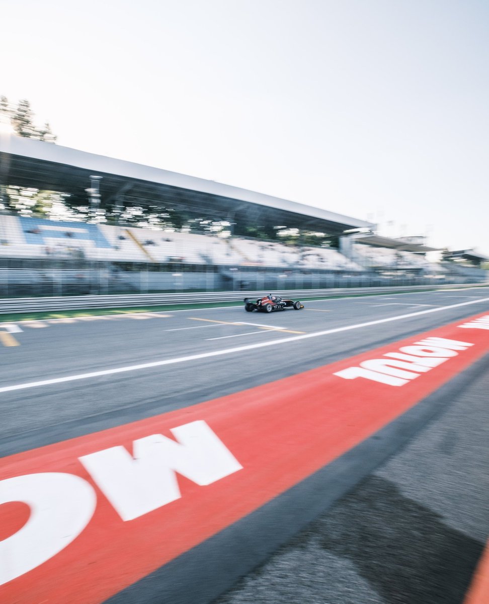 FierceSports_'s tweet photo. Some of our favourite (portrait) photos from our work at Monza during F1 Academy last season, featuring the ART Grand Prix class of 2023 💫 Round 5, which featured alongside the World Endurance Championship, saw Léna Bühler take the win for the team 🏆⁠
⁠
📷: Relay Film Co https://t.co/ublHsFqWOv