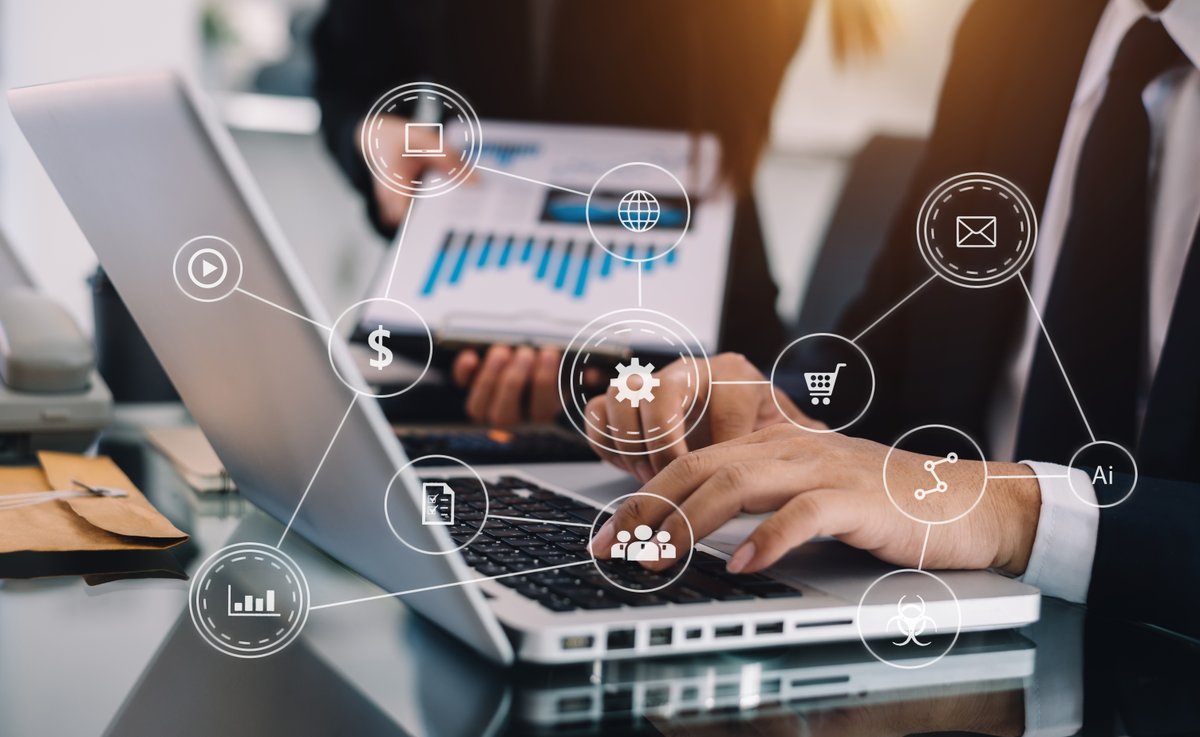CloudVoiceData1's tweet photo. In our prev post we found out what IoT is but how can your business benefit? IoT enables new possibilities for automation, optimisation &amp; innovation. Collect &amp; analyze big data in real-time for better decisions, improved operational efficiency and therefore cost savings. https://t.co/gvFerJCg97