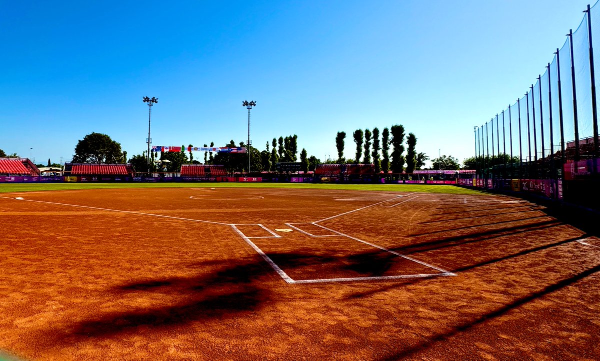 cknoblock17's tweet photo. It is a gorgeous day to kick off the @WBSC #SoftballWorldCupW Finals! Join @AmandaFama12 &amp; myself for the start of the tournament on @GameTime_Sport!

🆚 @SoftballOz 🇦🇺 vs @JSAteamJAPAN 🇯🇵
📍 Castions Di Strada 🇮🇹
⌚ 11:00 CET // 5:00 ET // 19:00 AEST
📺 https://t.co/1zfC7HaeMs https://t.co/3x2UVDZkoZ