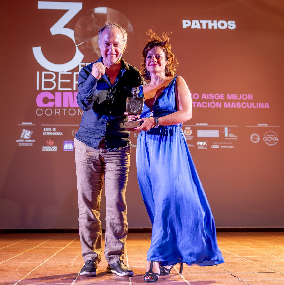 AISGE (@aisge) on Twitter photo ¡Grandes! LAIA MANZANARES, MÍRIAM ISCLA y <a href="/BermejoLuis/">Luis Bermejo</a> brillan como mejores actores en el Festival Ibérico de Cinema de Badajoz
El FIC también consagra en su 30ª edición a 'A rapariga de olhos grandes e o rapaz de pernas compridas' y ‘Aunque es de noche’
aisge.es/ganadores-del-… ¡Grandes! LAIA MANZANARES, MÍRIAM ISCLA y <a href="/BermejoLuis/">Luis Bermejo</a> brillan como mejores actores en el Festival Ibérico de Cinema de Badajoz
El FIC también consagra en su 30ª edición a 'A rapariga de olhos grandes e o rapaz de pernas compridas' y ‘Aunque es de noche’
aisge.es/ganadores-del-…