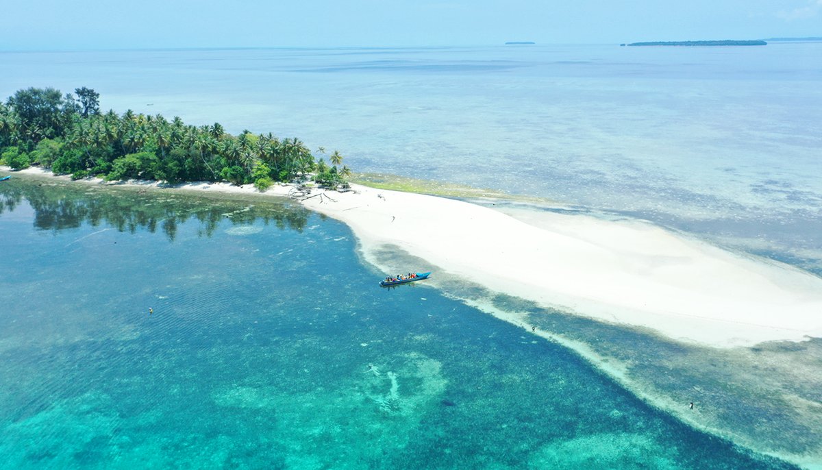 tiket.com tweet media