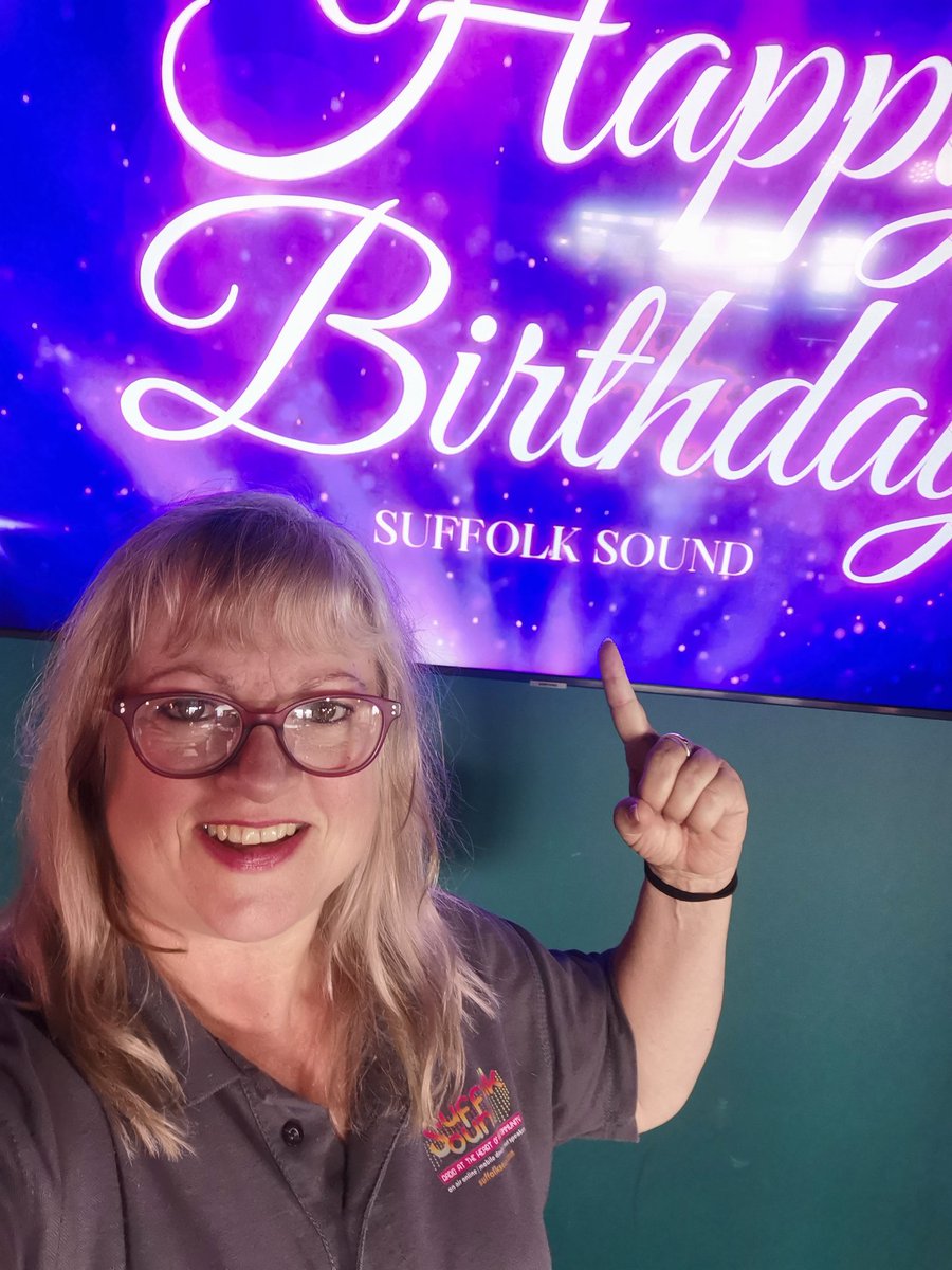Suffolk_Sound's tweet photo. Thank you to all the wonderful people that supported us yesterday by Tuning in or joining us at our Radio Studio in Beach Street #Felixstowe to celebrate the Stations 1st Birthday ๐
What a lovely day and thank you everyone.
#SuffolkRadio
#Birthday https://t.co/omXBHo5R9r