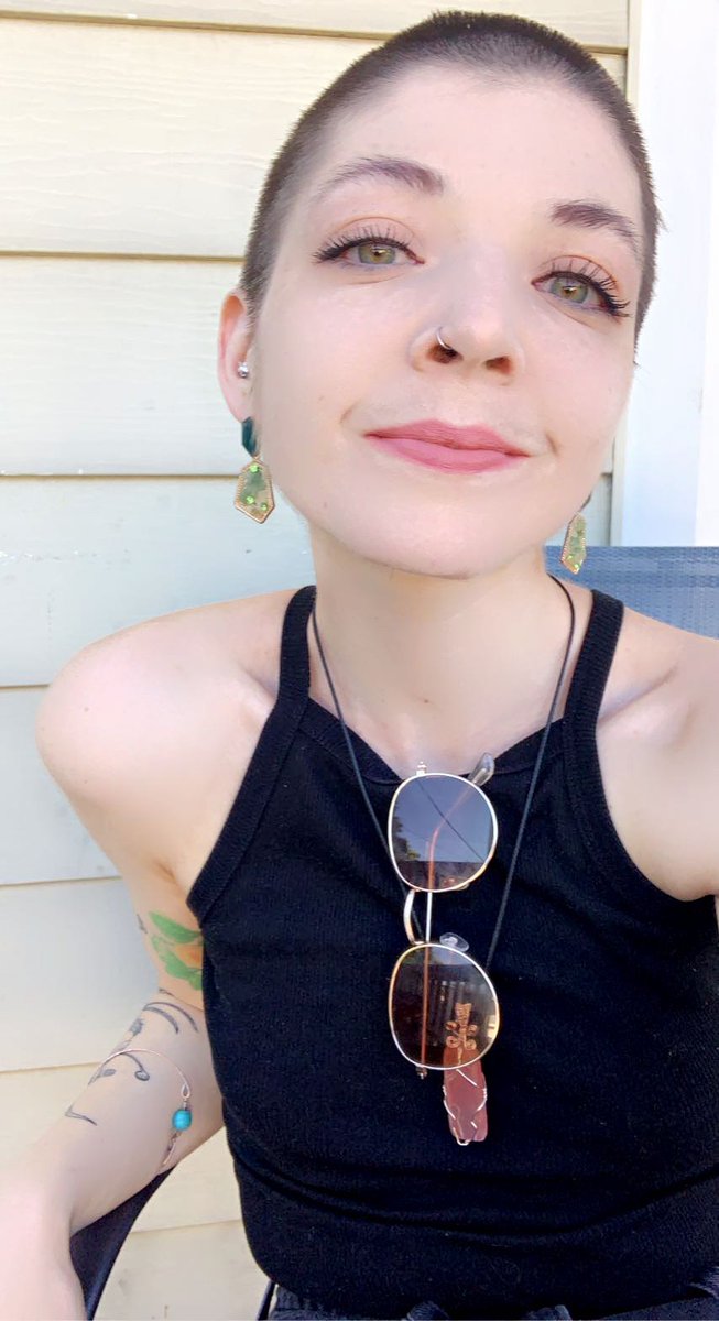 MothReview's tweet photo. How does nature help us develop kinship with others? Read Lizzie Ferguson's poems about how she discovers kinship in a new environment and its people through fruits:
https://t.co/y3WvivvORZ
#thetigermothreview #ecopoetry #ecolit #environmental #ecojournal #LitMag https://t.co/Noiam928jw