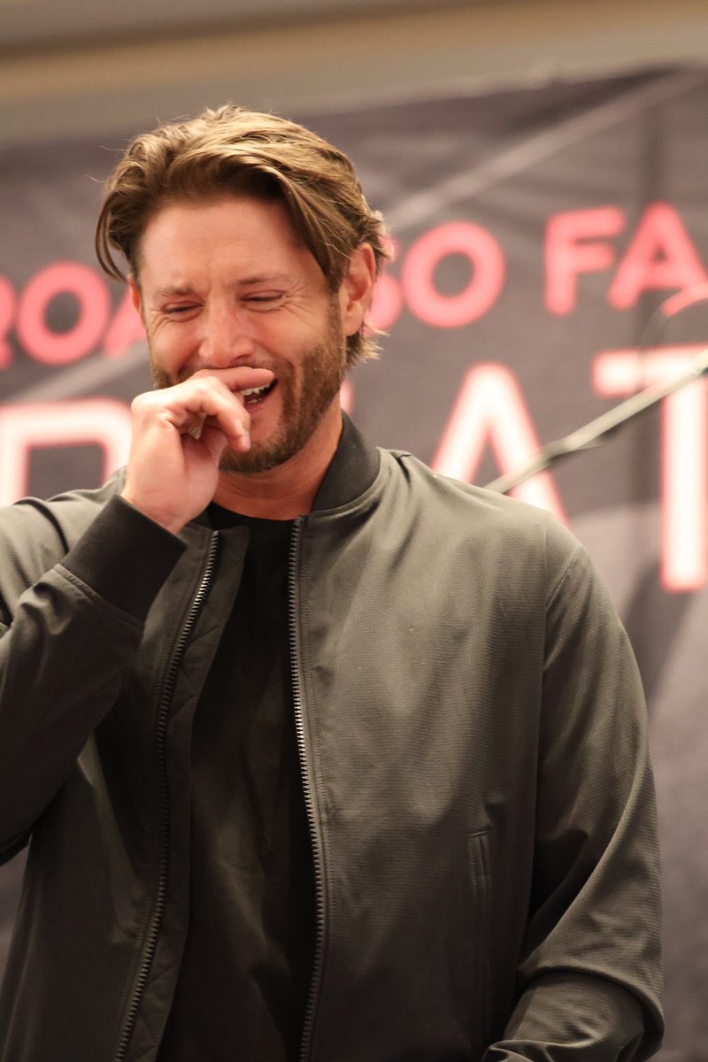 shelly6652's tweet photo. Just some Jensen pt.3 #spnsf https://t.co/letYplpO1Y