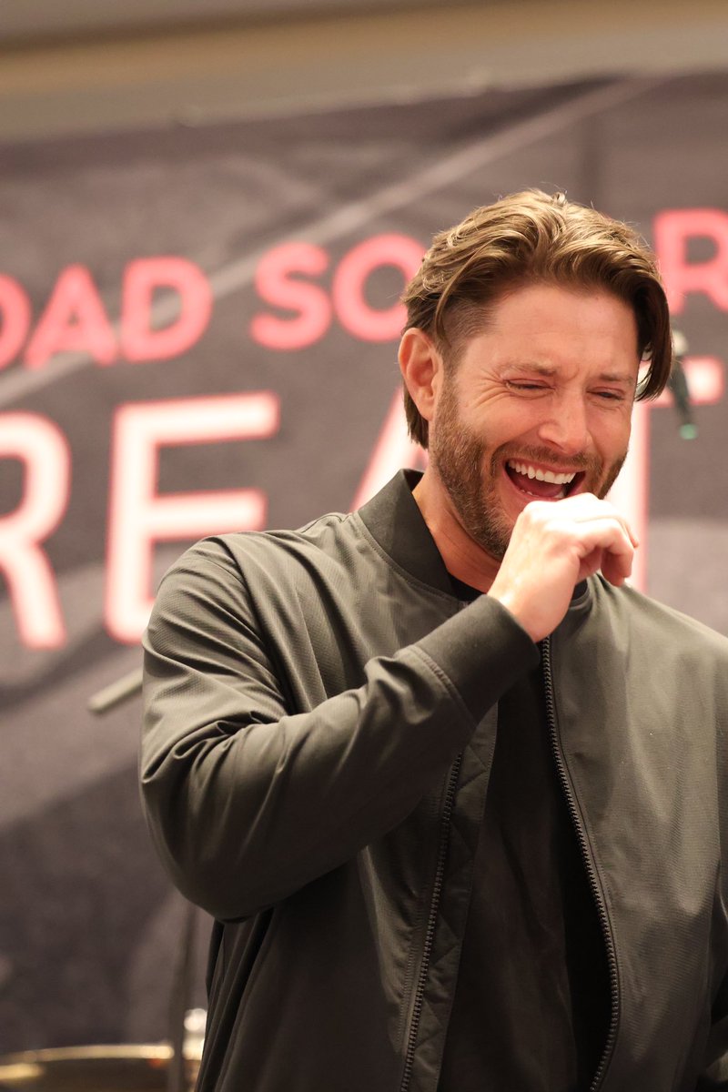 shelly6652's tweet photo. Just some Jensen pt.3 #spnsf https://t.co/letYplpO1Y