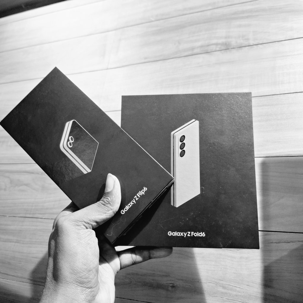 TamilTechMaster's tweet photo. Unboxing and review coming soon....
#flip6 #fold6 #GalaxyZFold6 #GalaxyZFlip6 https://t.co/QRqLwbZ6Ur