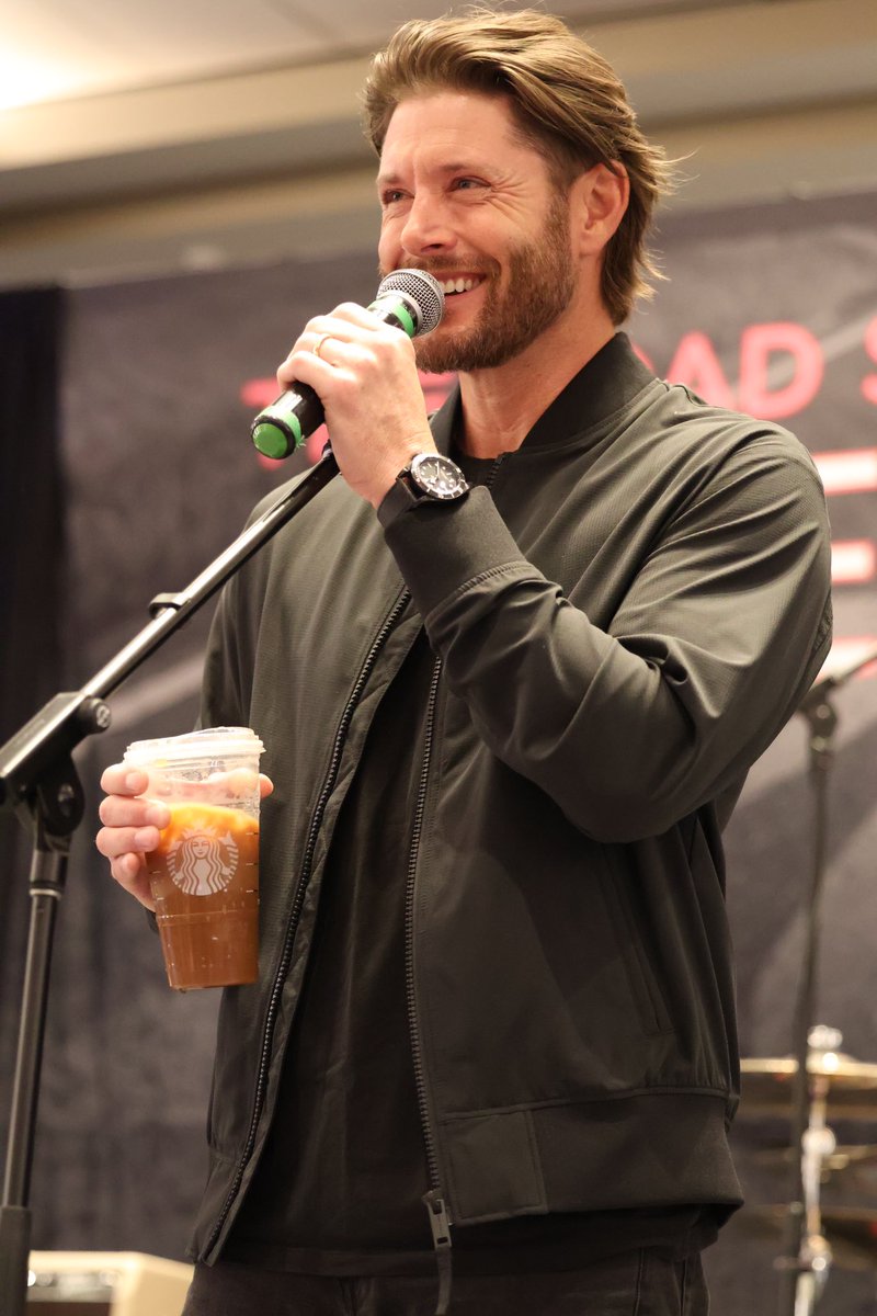shelly6652's tweet photo. Just some Jensen pt.6 #spnsf https://t.co/QTh1hmpfRf
