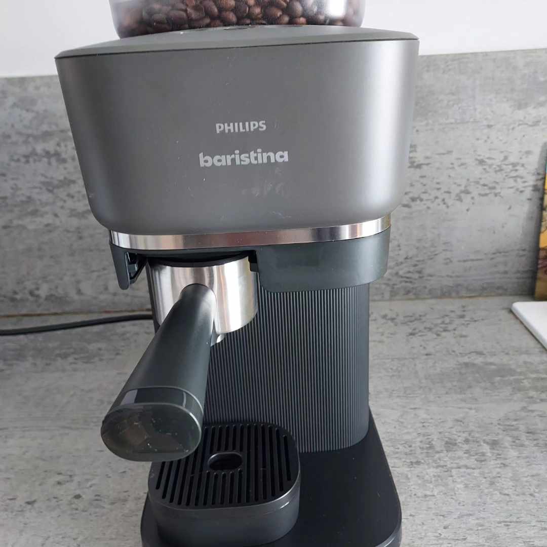 MamouneTesteuse's tweet photo. Machine Espresso Baristina – Philips

A nous le bon café 😚😚😚

Merci @influenster et @philips

#baristina #café #bariste #influenster #Philips #test #revient #blog #ambassadrice #mamounetesteuse https://t.co/DHP8noNiqB