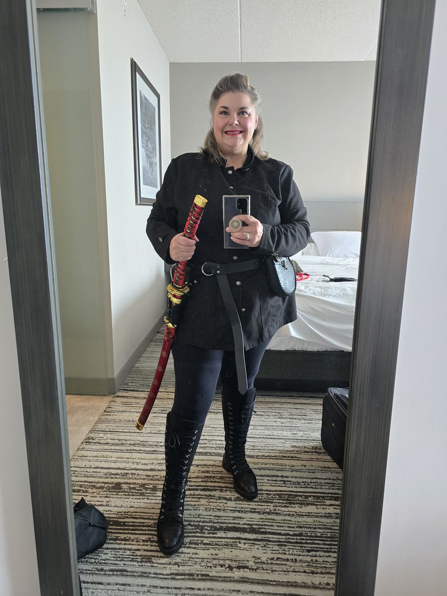PennyLaspina's tweet photo. Lady Asha'man on the prowl #Wotcon2024 #Thewheeloftime #Theblacktower https://t.co/JmPNELSOLd