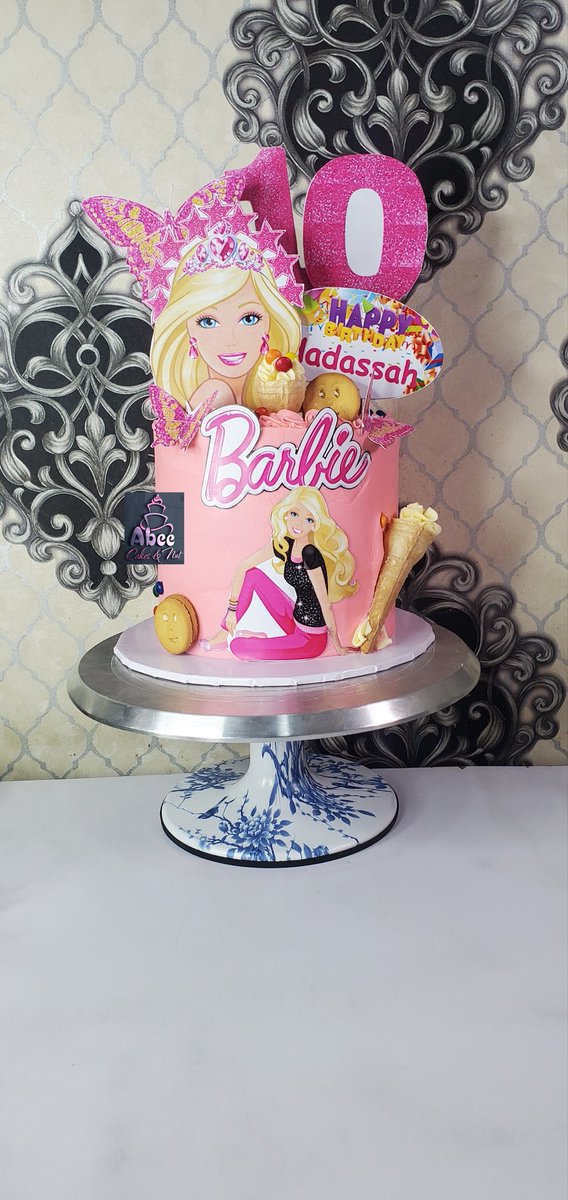 Abeecakesandnut's tweet photo. Barbie theme cake ๐ ๐๐ค๐
#NewWeekNewOpportunities #cakebyabeecakesandnut #charactercake
#WeBakeWithLove #mushinbaker #4layersvanillaandredvelvet https://t.co/QQ1YWPSNoF
