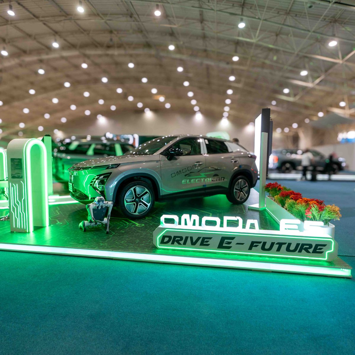 Almadinanews's tweet photo. استعرضت علامتي #JAECOO و #OMODA تقنياتها الكهربائية والهجينة في منتدى الرياض العالمي للسيارات الكهربائية #GEMTECH ، حيث سعت من خلاله التعريف بتكنولوجيا الطاقة الجديدة وحلول التنقل الحضري المستدام.
عرضت #OMODA طرازها الكهربائي #E5 فيما عرضت #JAECOO طرازها الهجين #J7 PHEV
https://t.co/kSY5XSEPXB
#صحيفة_المدينة