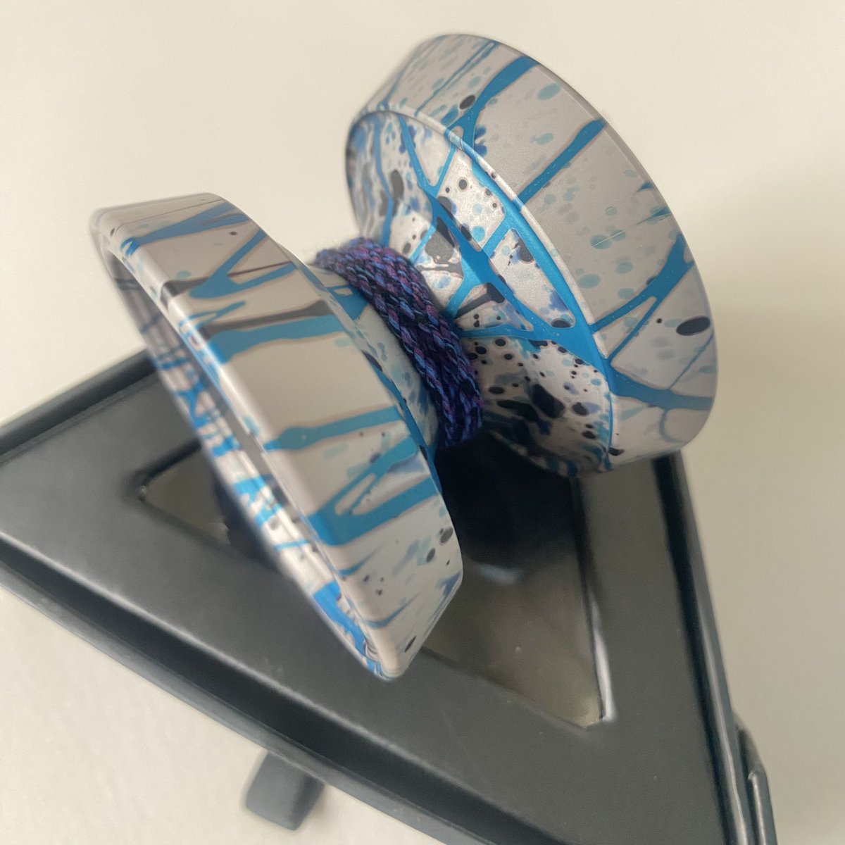 R4o4oo's tweet image. #MonkeyfingeRDesign 
PixelApe Helium (Fuzzy Wuzzy)