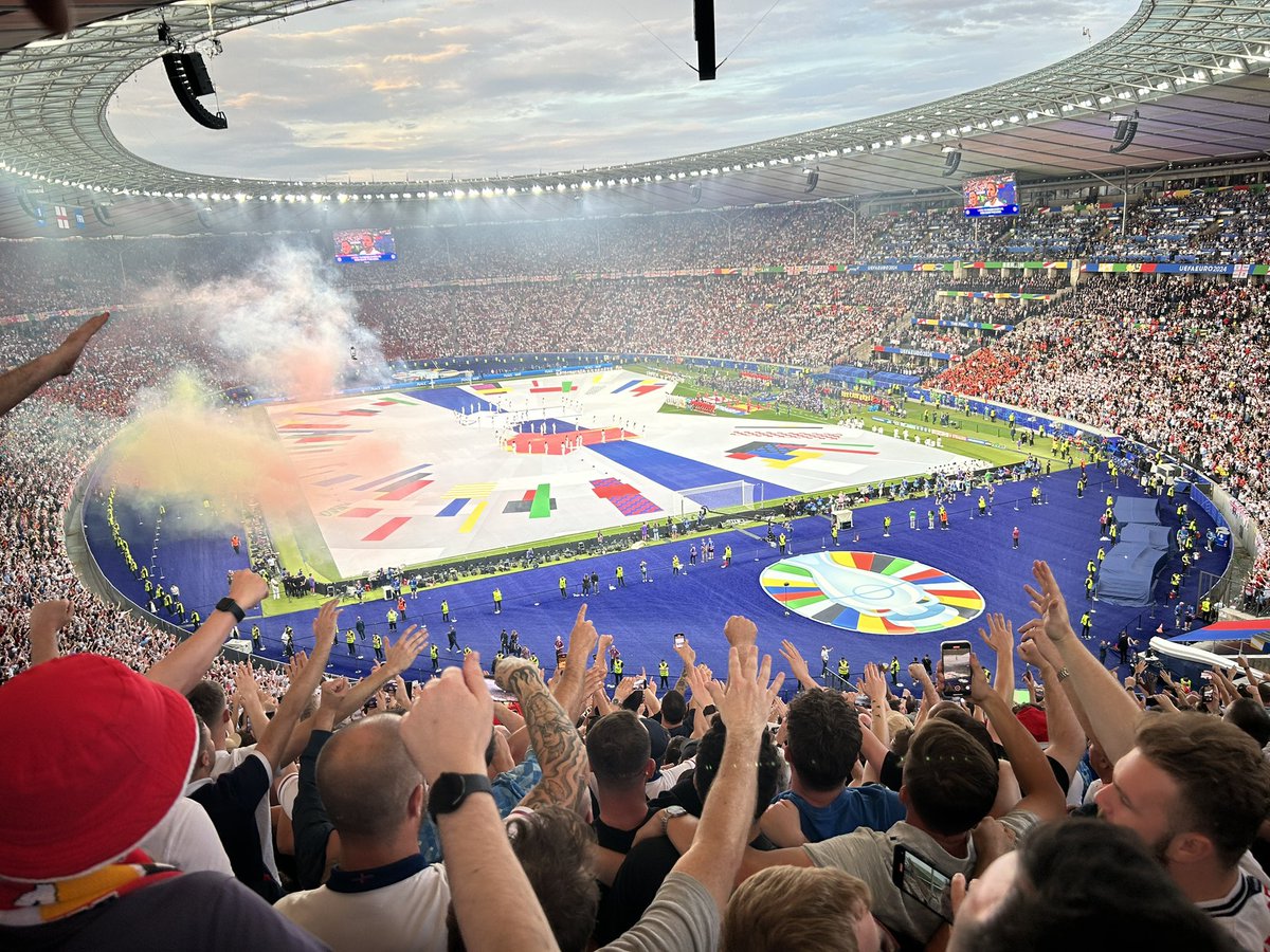 EnglandExtra's tweet image. After devastating defeats like last night, the mind tricks you into thinking we do this for the winning.

In reality, we do it for the memories we make along the way with friends, family and strangers. 

Plenty of those memories were made over the course of this tournament ❤️