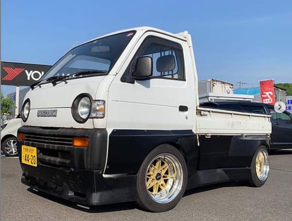 製作中 PANDEM SUZUKI CARRY 92' ZoomOn Model 製作中 PANDEM SUZUKI CARRY 92' ZoomOn Model