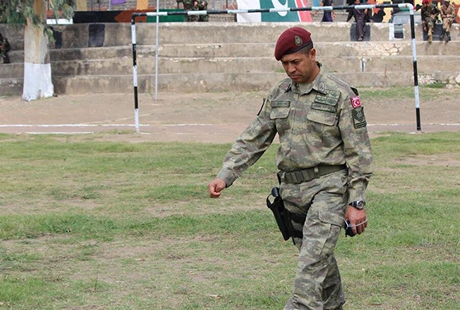 🇹🇷 “Kahramanlar can verir, yurdu yaşatmak için” ☝🏼