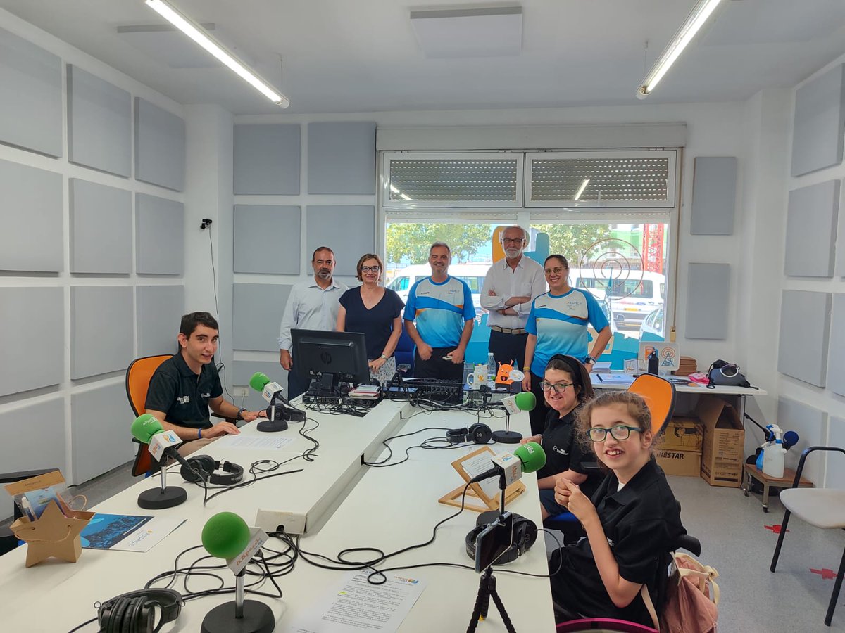 PTSExtremadura's tweet photo. El pasado viernes, 12 de julio, Carmen Pereira visitó las instalaciones de #ASPACEBadajoz, invitada por José Galindo Ardila y Carlos Javier Batalla García, presidente y director-gerente respectivamente y participó en el programa #ASPACEBadajozRadio https://t.co/OamEkoq9mi