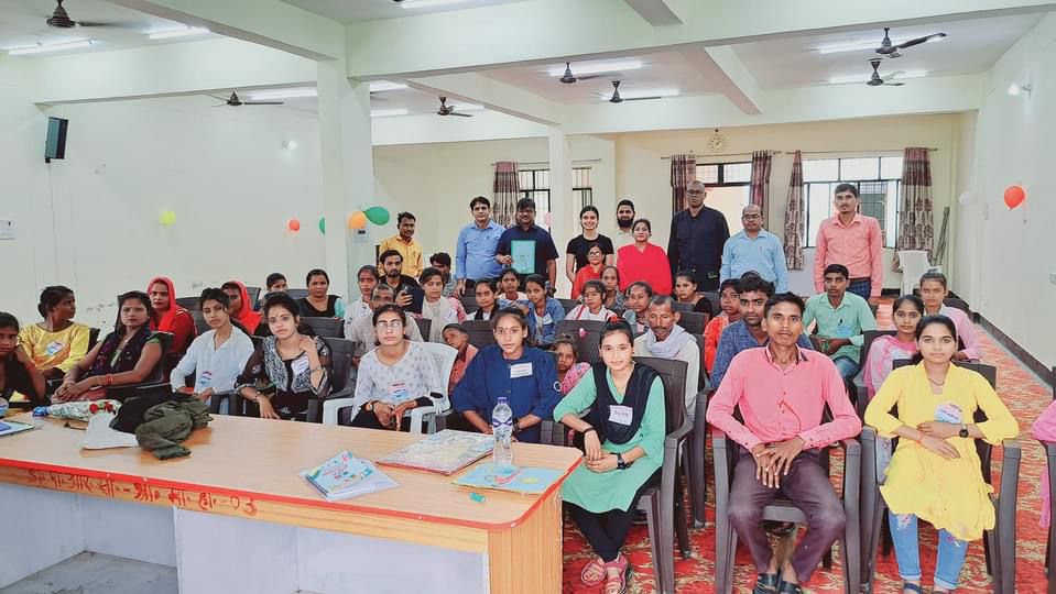 SapnaSi51173273's tweet photo. We are engaging with adolescent groups at DPRC under Project Nai Pahal by @ActionAidIndia and @UNICEFIndia in Shravasti. Strengthening child welfare and empowering youth through community involvement.@sndeep  @C9Khalid @dipalisharma02 https://t.co/Y4ksdrf2Qm