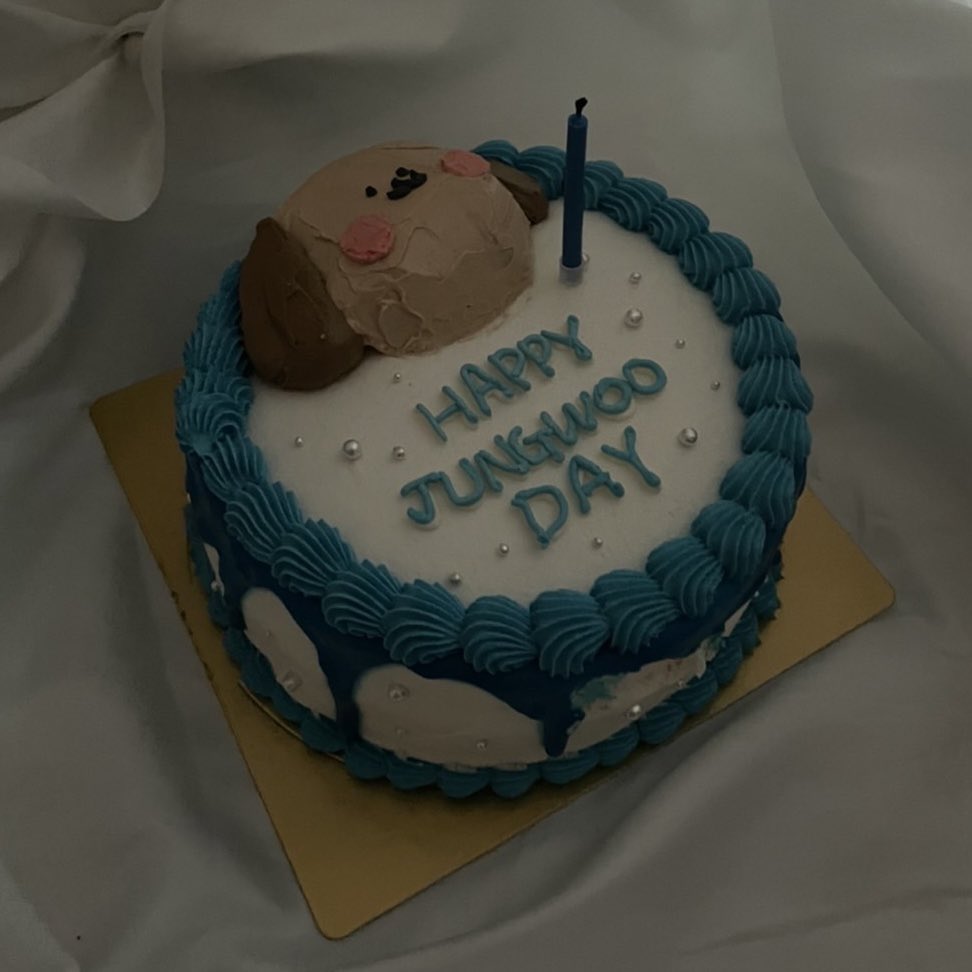 jers172's tweet photo. このオーダーケーキ可愛くて大満足なんやけど、DMに送られてきた仮画像怖すぎてケーキ受け取るまで死ぬほど不安だったのストーリー見返して思い出したw w w w w w w w w w w w w w w w https://t.co/dcQWE0yitB