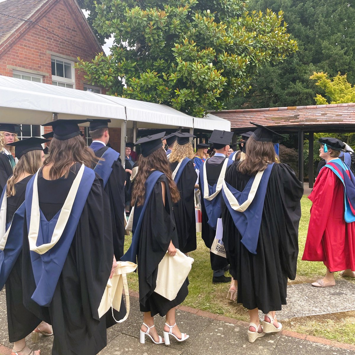 UniRdg_IoE's tweet photo. It's #UoRGraduation this week! 🎓We can't wait to see our students graduate this Friday! Wishing you all the best of luck!⭐️ https://t.co/rOO9yUrlT5