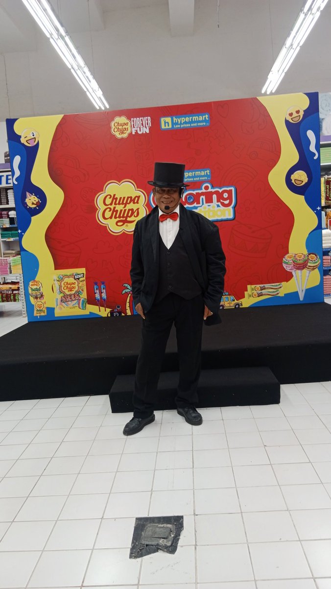 BadutHarno's tweet photo. Anda berminat dengan : BADUT, SULAP, MC, DLL.  Hub : Suharno ( Harno Badut  ). HP. 081315455443, 081315725338. YUK...KITA MERIAHKAN PESTA ULANG TAHUN, PESTA MALAM TAHUN BARU, PESTA KHITANAN , DLL. Jl. Darma Putra 7, Rt.009/07, No. 11, Kebayoran Lama Sel. Jak-Sel. https://t.co/Pk5Vn6NvbF