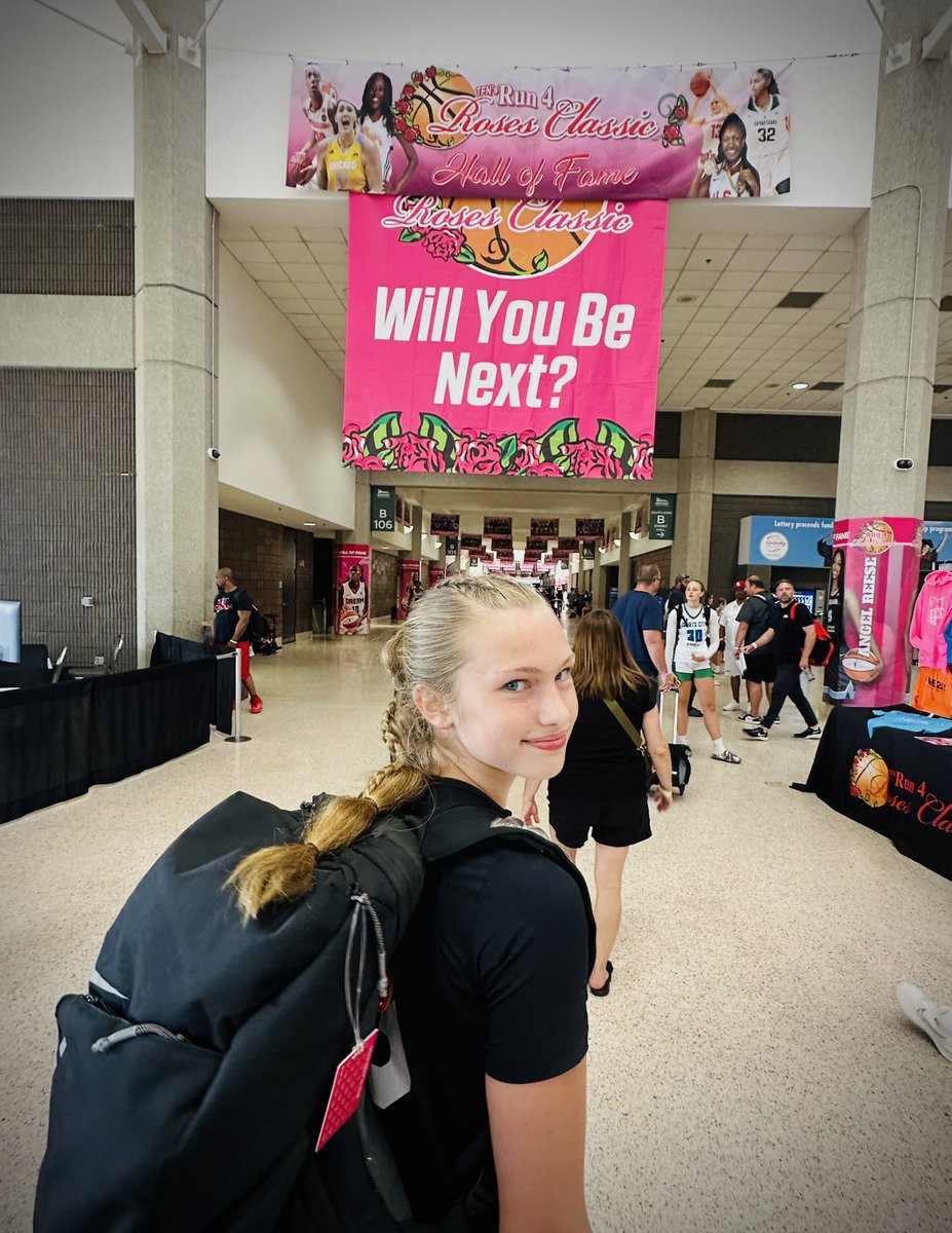 candacegranberg's tweet image. Love watching my baby girl do what she loves. ❤️🏀🥰
Amazing time at @TFNsRun4Roses with team 2028 @AirMinnesota Bromeling. 💪
So many @MayoGBB players here crushing it! Future is bright 🌟

@WNBA #IMNEXT