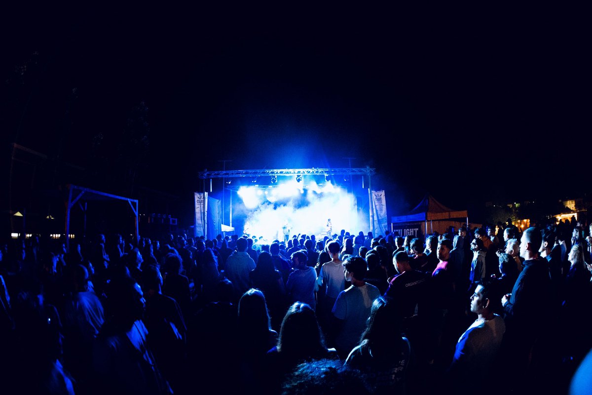 Després de mesos de feina, aquest cap de setmana vam materialitzar tota la feina podent celebrar el CLEC. Cultura, poble, autogestió i col·laboració. 
Milers i milers de gràcies a tothom qui va venir al festival, qui va organitzar-lo i, sobretot, a qui ens va ajudar

📸 <a href="/PolJufre/">Pol Jufré</a>