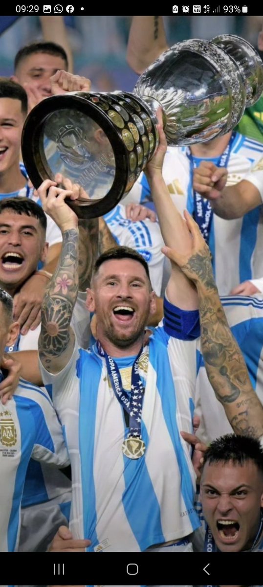 HERMOSA MAÑANA VERDAD !!🇦🇷🇦🇷🇦🇷🇦🇷
SOMOS CAMPEONES OTRA VEZ 🏆🏆🏆🏆