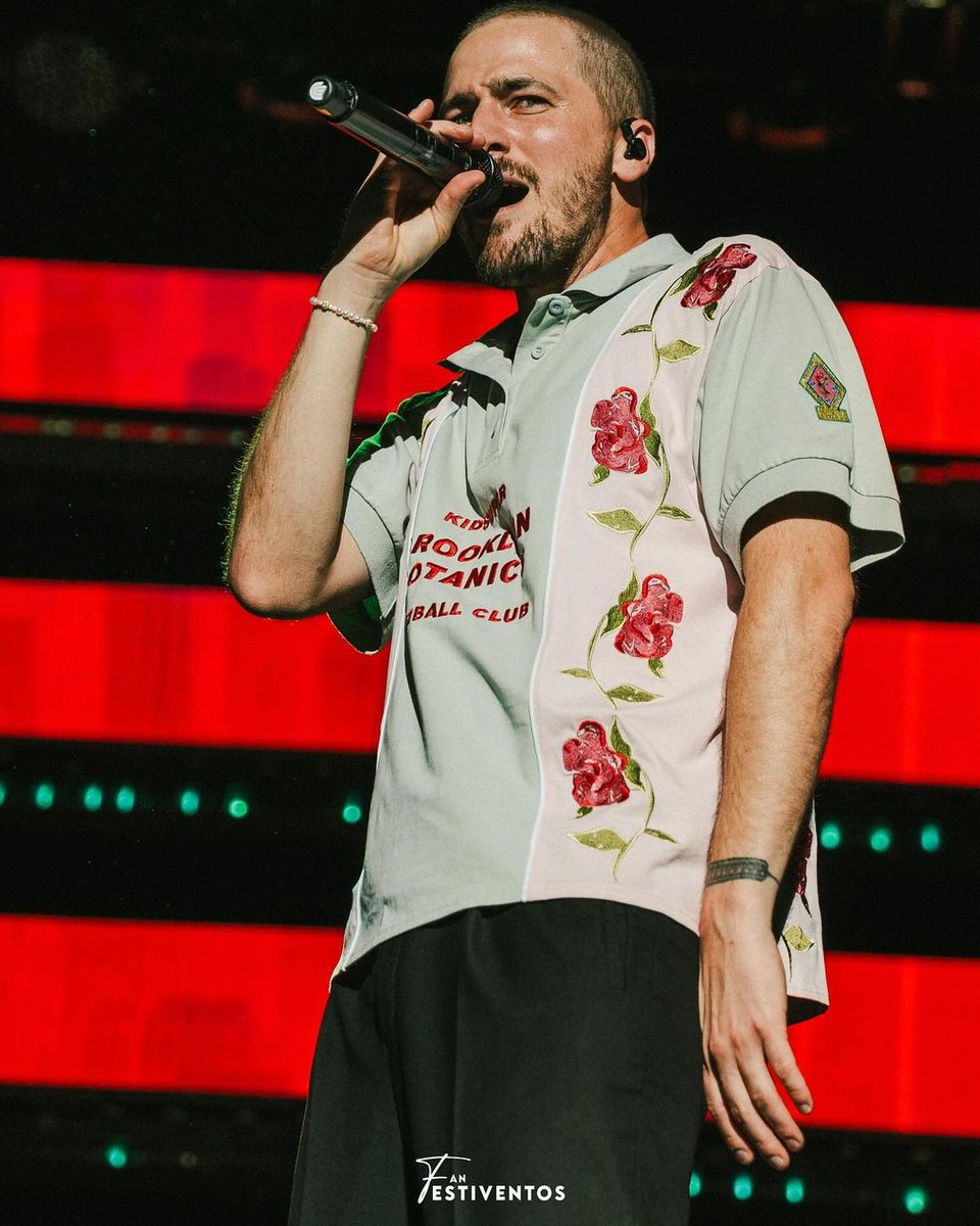 BTRSpain's tweet photo. Seguimos compartiéndoos nuevo material fotográfico:

@HeffronDrive en Madrid ✨

📸@/alvarodanieel a través de @/fanfestiventos en Instagram

[post 2/5]

#BigTimeRushMadrid #BTRMadrid #BTRSpain https://t.co/pp4HxTDdWz