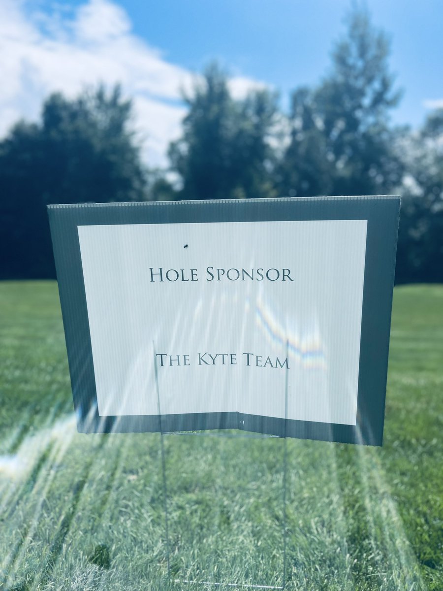 NickJKyte's tweet photo. Men’s Member Guest @RoyalOttawaGC was one to remember. Wonderful weather, amazing food &amp; beverage and all smiles the entire day!

Until next year! 
#golfday #memories https://t.co/mVbN85TO0i