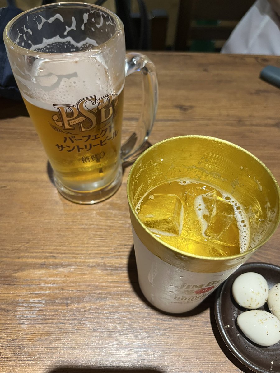 mikarin423's tweet photo. ずーっと一緒に働けると思ってた10年来の同僚が急に辞めてしまい😱パニック😵‍💫🧠何とか気持ちの整理も着いたけど💦やっぱ寂しいよね？この施設で1番の古株になった💦🤭歴史あるわ～色々あった10年語る相手が居なくなったけど、呑み友達として続いて行くよね🍻今まで支えてくれてありがとう🥺感謝ま🥹 https://t.co/sQp4Tfn4RY