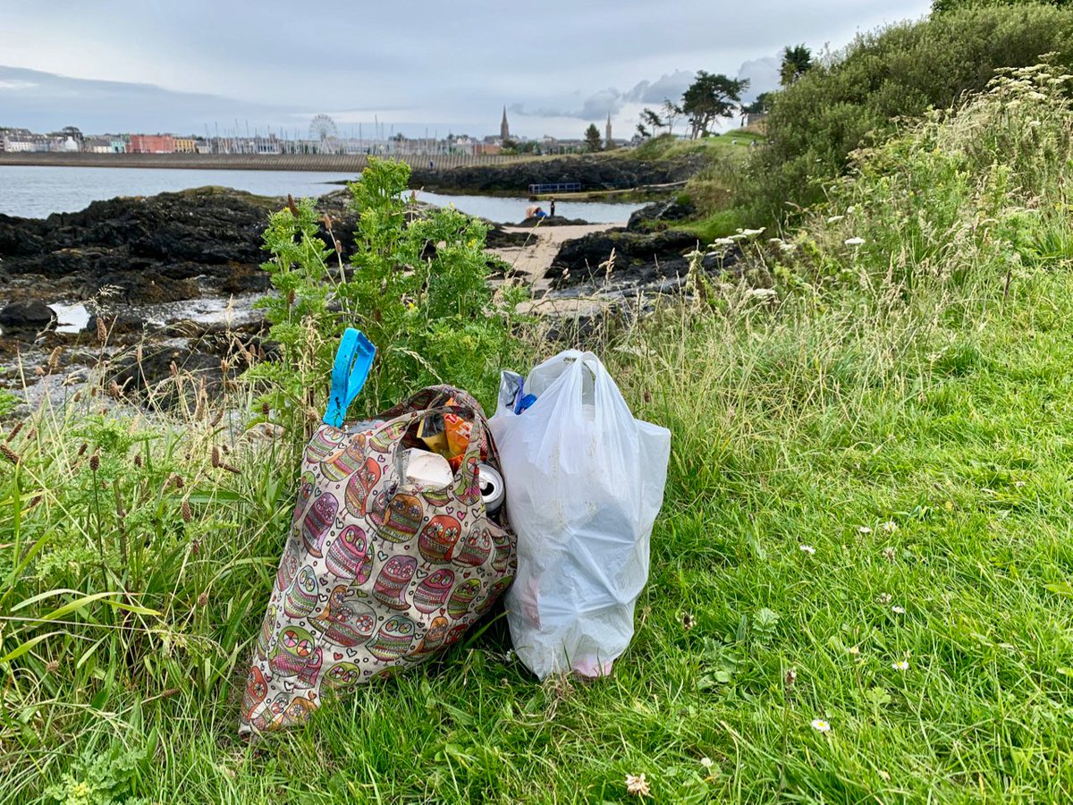 LACrawshaw's tweet photo. Lovely day for a  litter pick amongst the rocky outcrops from Pickie Breakwater to just past Skippingstone Beach on the coastal path.  2 bags - 140 items inc. 23 bottlecaps, 12 bottles, 6 cans, 3 disposable vapes,  &amp; 1 tampon applicator.  #LiveHereLoveHere #StopThePlasticTide https://t.co/eONv06JYQv