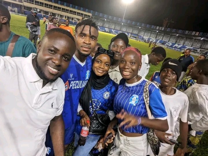 OniDebola's tweet photo. The PASSION β¨πβ¨πβ¨π
Call me Female Version of Frank Khalid βοΈπ
#3SCFirstDaughter
#UpShooting https://t.co/LDAkGzgQH3