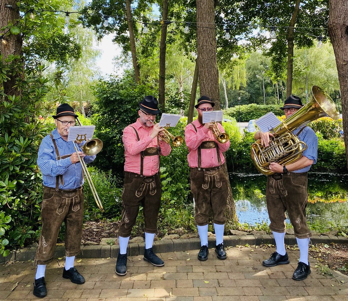 Brasssquad tweet media