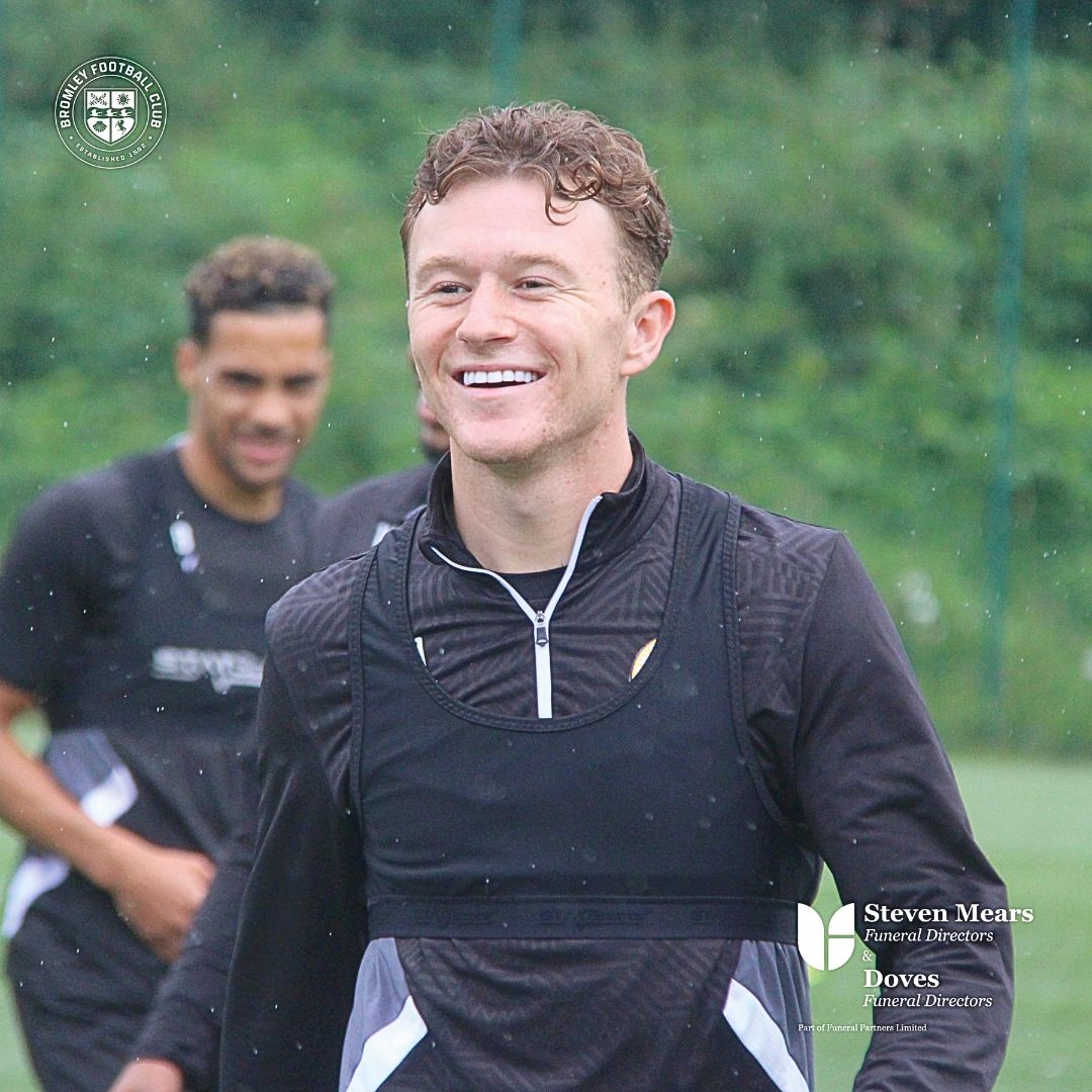bromleyfc's tweet photo. Spirits are high this morning 😃

Great to have the lads back 🙌

#WeAreBromley