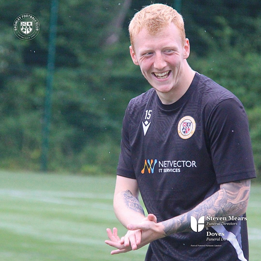 bromleyfc's tweet photo. Spirits are high this morning 😃

Great to have the lads back 🙌

#WeAreBromley