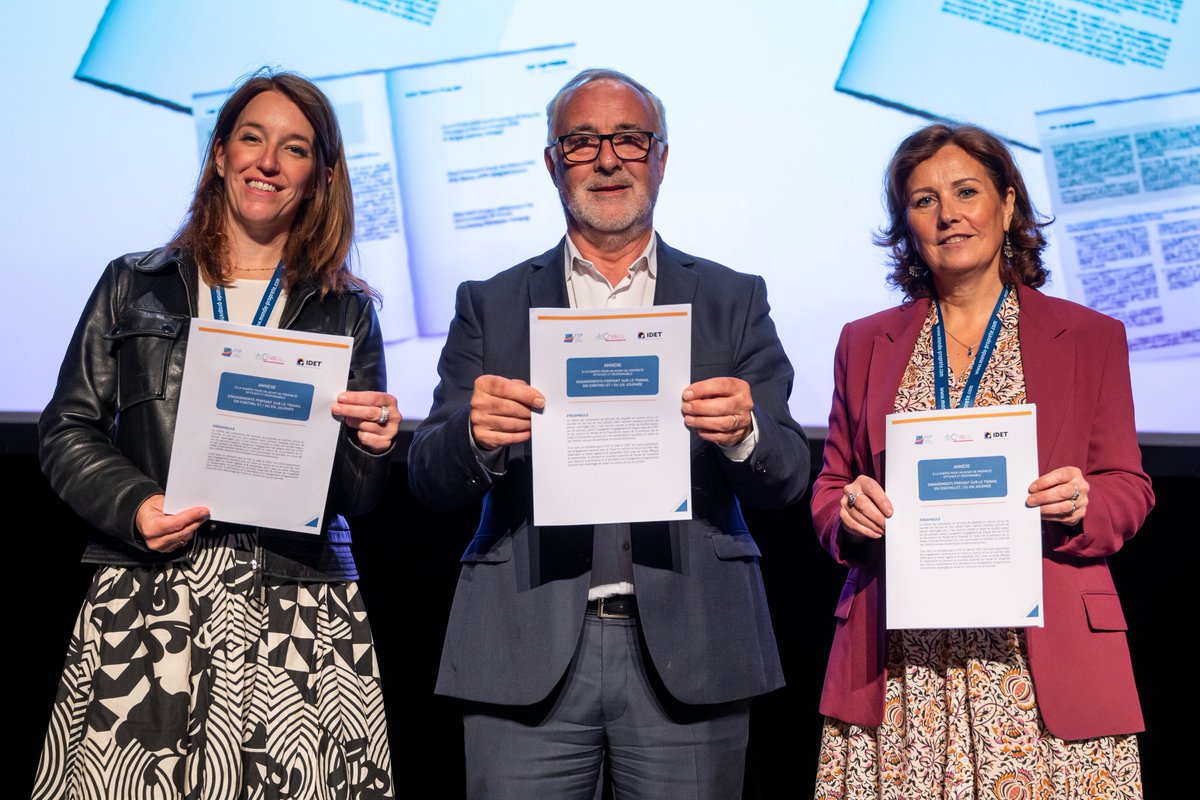 📑 La <a href="/FedeProprete/">FédéPropreté</a>, l’IDET pour les professionnels de l’#environnement de travail et le CNA pour les acheteurs, ont signé, le 20 juin, 2 avenants à la charte « pour un #achat de propreté responsable » : l’un sur le travail en continu/ en journée et l’autre sur l’index propreté.