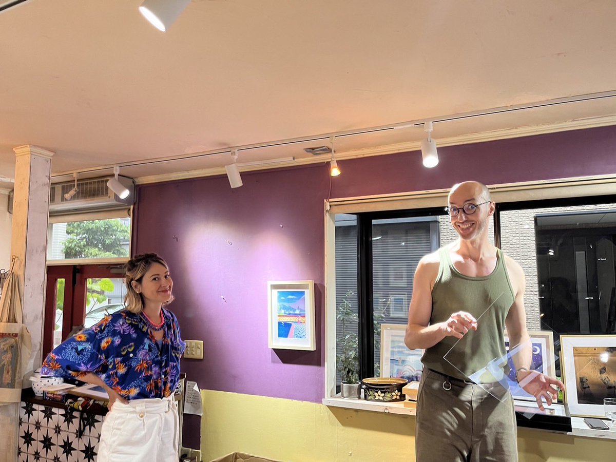 _Stephsento_'s tweet image. Art &amp;amp; the artists 
Tao &amp;amp; Steph with the vibrant owner of the galerie Miho 💕 enjoy a lot this team ✨
Paradiso Summer starts from tomorrow in galerie Paradiso Yoyogi Uehara 
Will be there on the 18th 5-8pm, don’t hesitate to visit us 💕🙌🏻🥰🌴