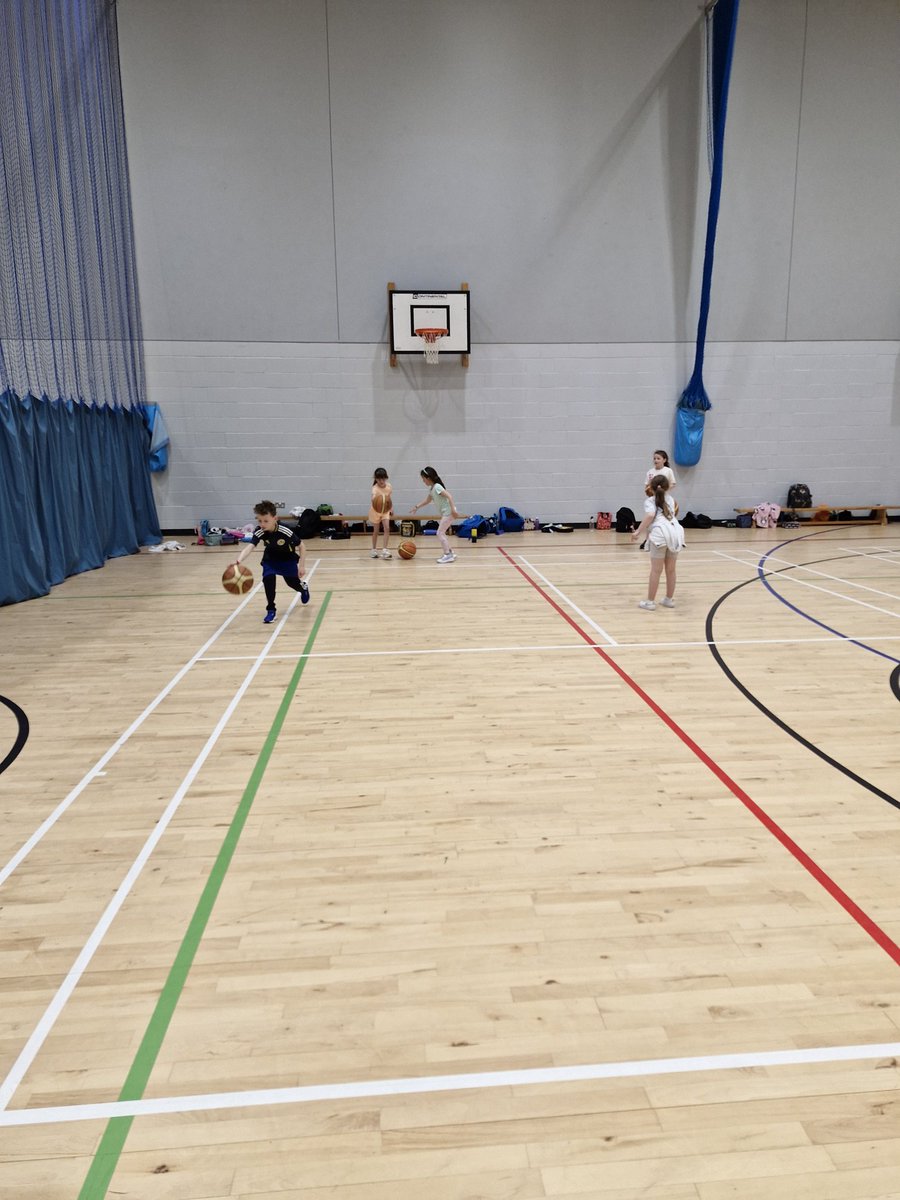 ActivePwick_SAC's tweet photo. Great first day at our multisport summer camp @pwkacademy ! Football, Handball, Dodgeball and Basketball on the menu today! @ActiveSA_SAC #ActiveSchools
#ActiveSummer #ThrivingCommunities https://t.co/YAWB4zOSeA