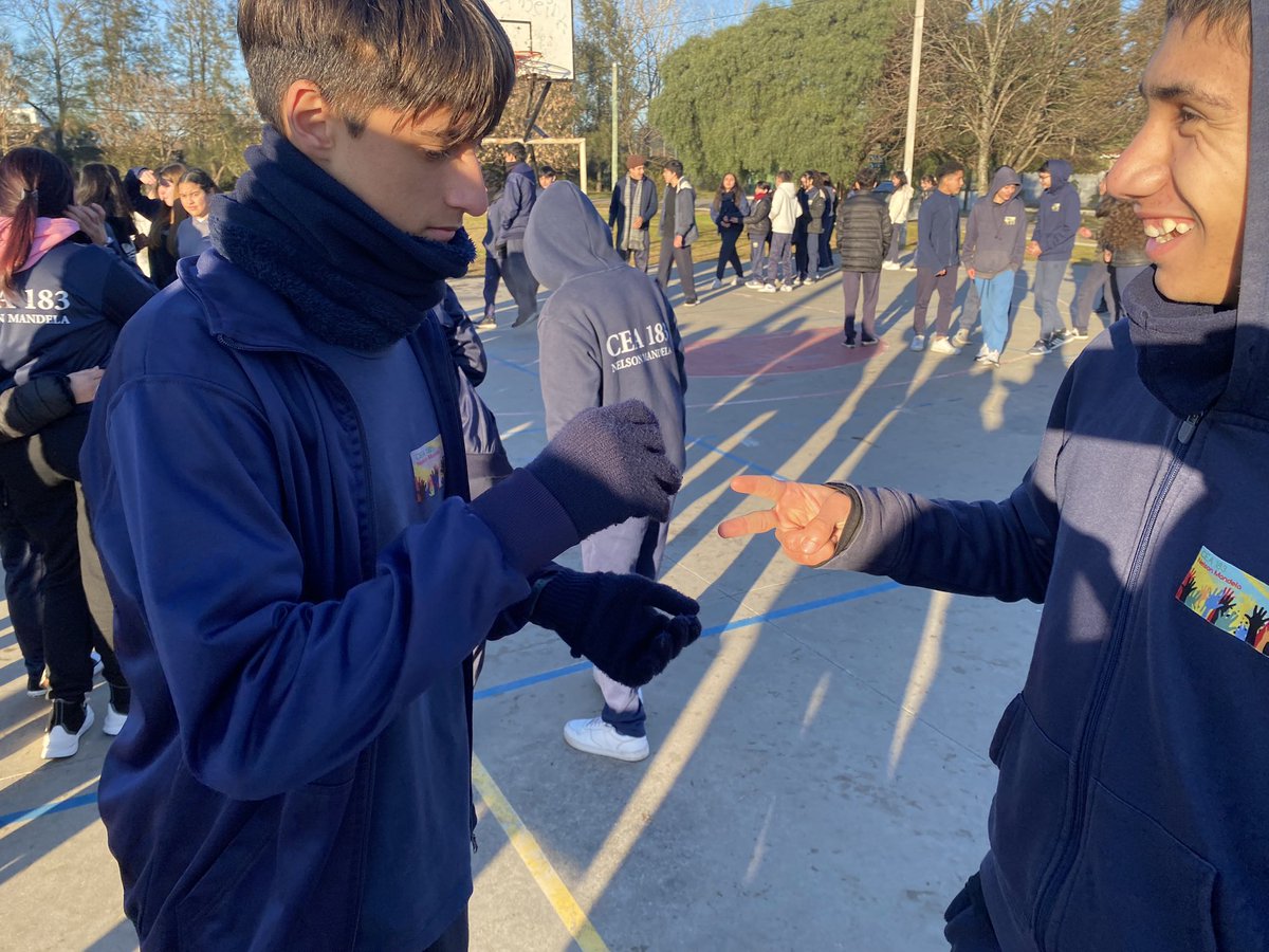 GSilvera06's tweet photo. 🔴El CEA 183 Nelson Mandela @UTU_Uruguay recibe a los estudiantes con una jornada lúdica y recreativa generando un ambiente escolar positivo y propicio para el aprendizaje.
#AprenderMas
#EducacionPublica🇺🇾 https://t.co/siTXlR9aCM