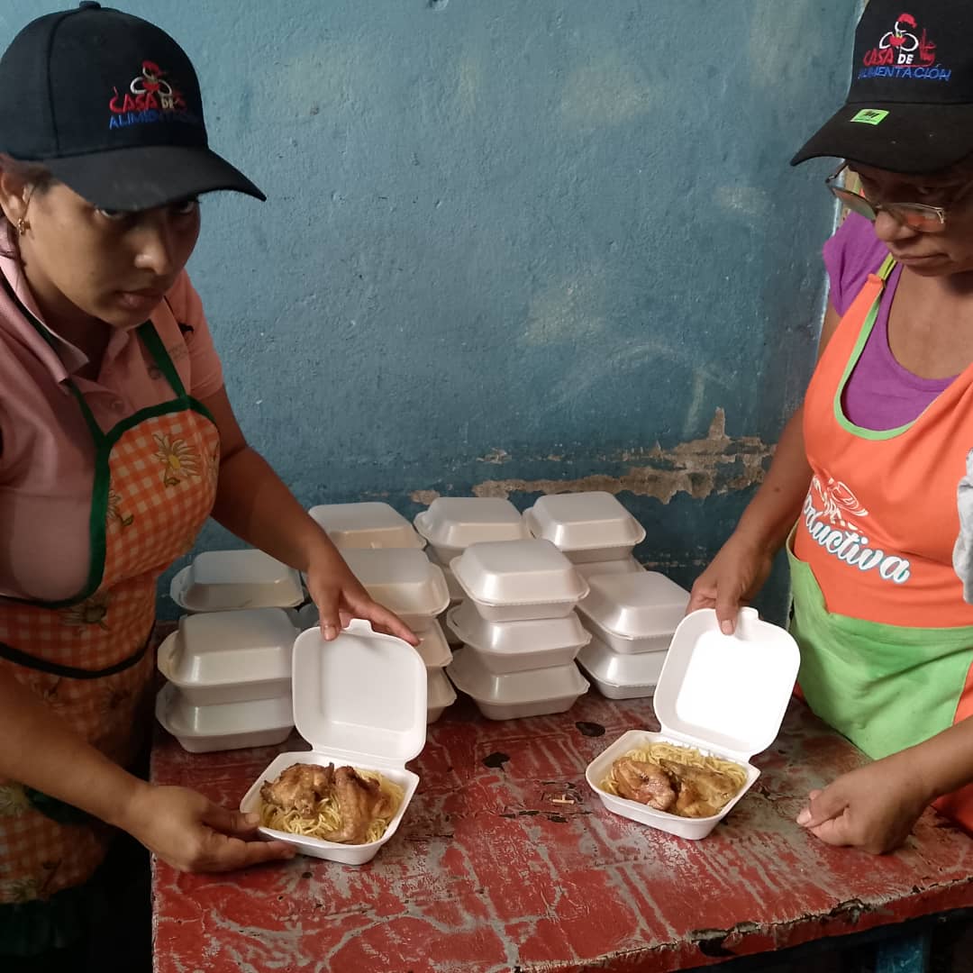 "Hemos distribuido más de 100 mil platos calientes", informó el gobernador @GPintoVzla

#CumanacoaRenace