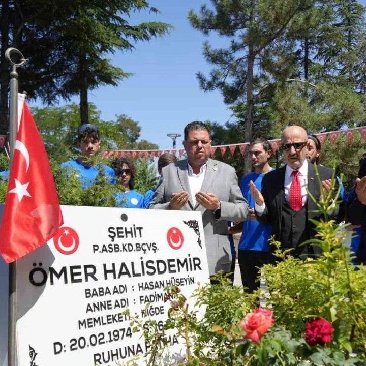 ConflictTR's tweet photo. 🔴 Emekli Özel Kuvvetler Komutanı Zekai Aksakallı: 

🇹🇷 Bu ülkede Ömer'ler bitmez. https://t.co/nmheJYuIcY