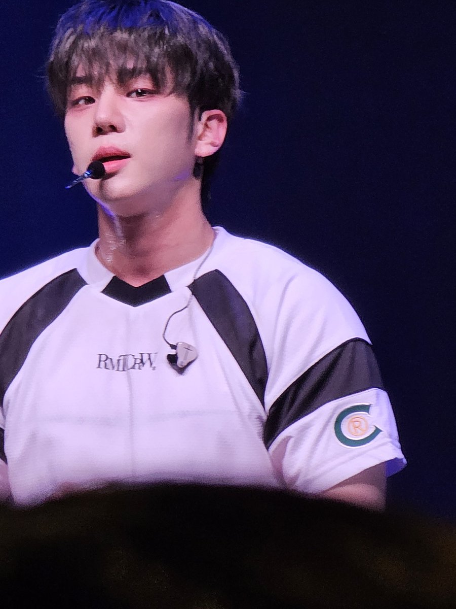 YuMakitoKay's tweet photo. Byeongkwan, my bestie, ilysm 🥹💖
#ACE #에이스
#AceSupernatural 
#ACE_US_TOUR 
#REWIND_US
#ACEinDETROIT https://t.co/447Uu1mQU0