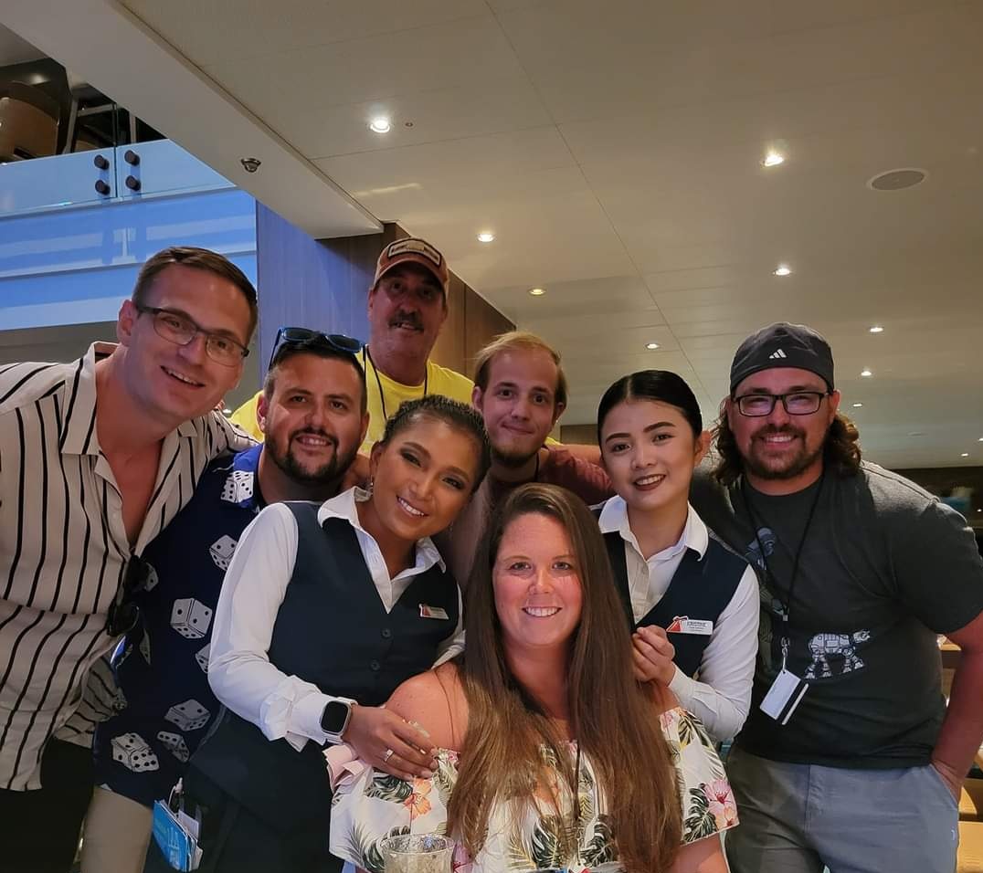 epweaver's tweet photo. A few group photos from our cruise! 
#carnivalcruise #vacation #family #friends https://t.co/euB7U2oC8P
